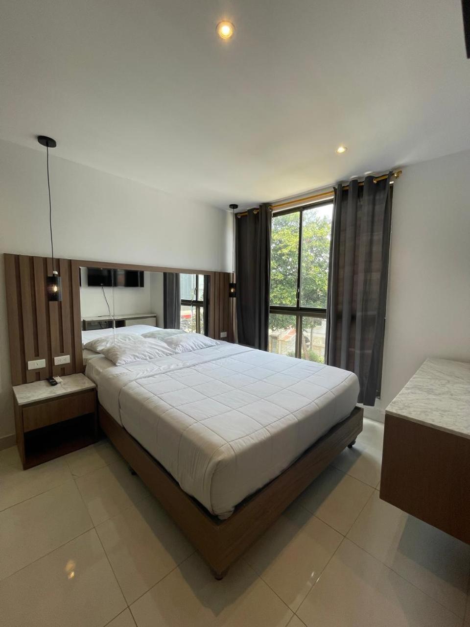 Novapark Kennedy Hotel กวายากิล ภายนอก รูปภาพ